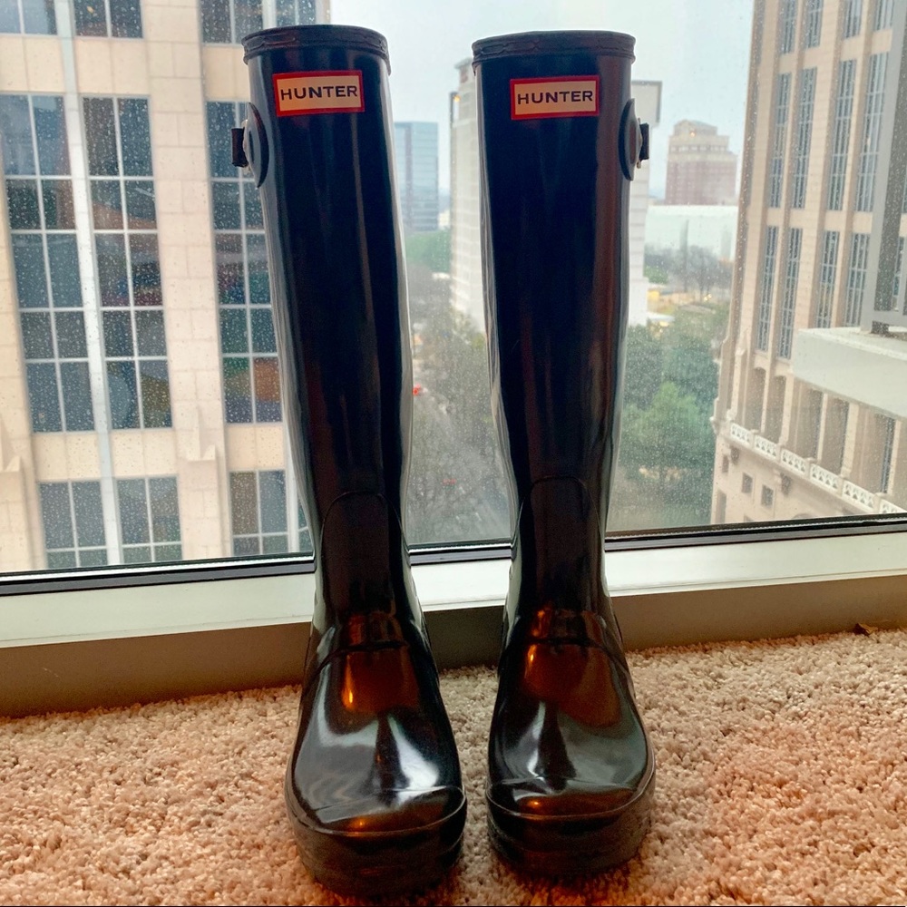 Hunter Refined Gloss Rain Boots (black)